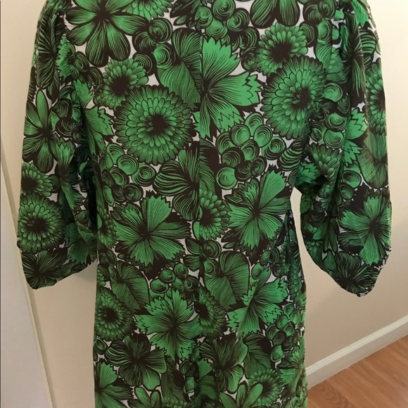 Noticable Tunic - Picture 3 of 5